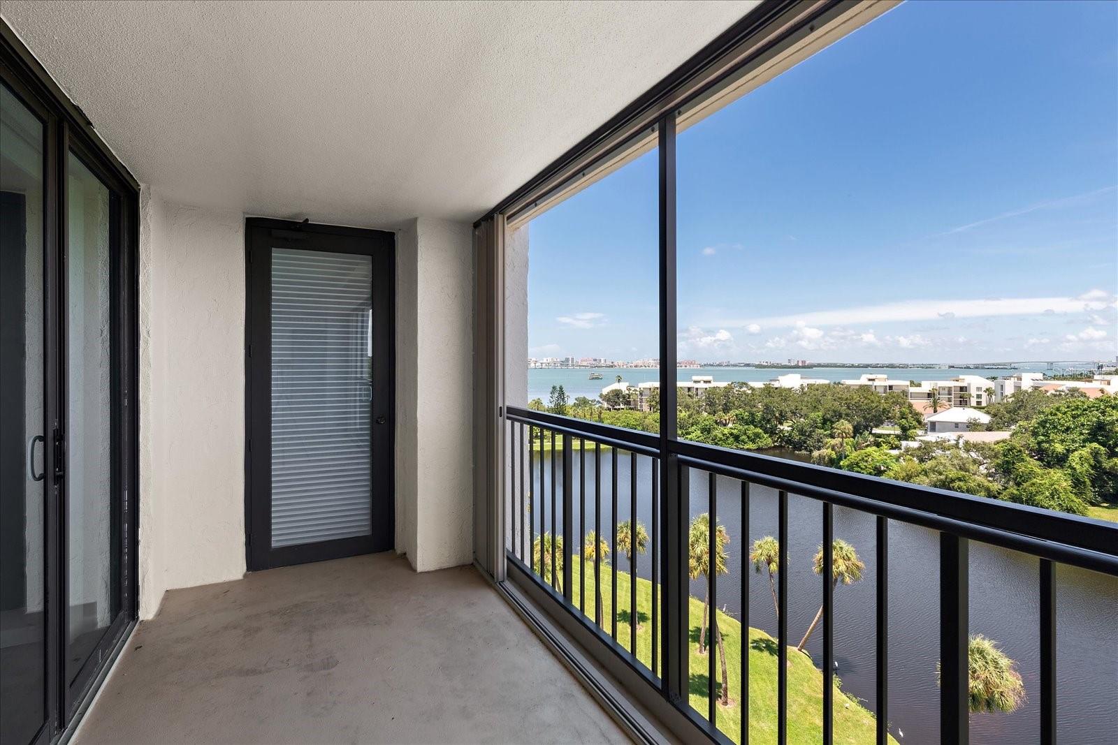 Image 3 of 40 For 220 Belleview Boulevard 709