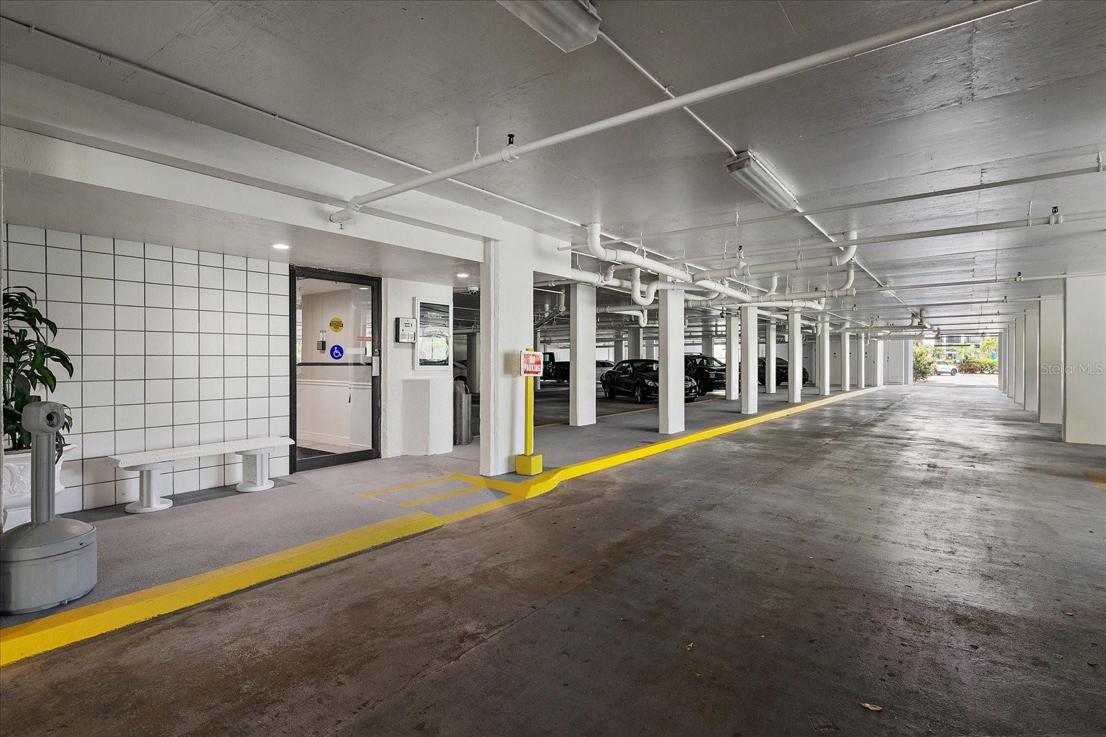 Image 33 of 40 For 220 Belleview Boulevard 709