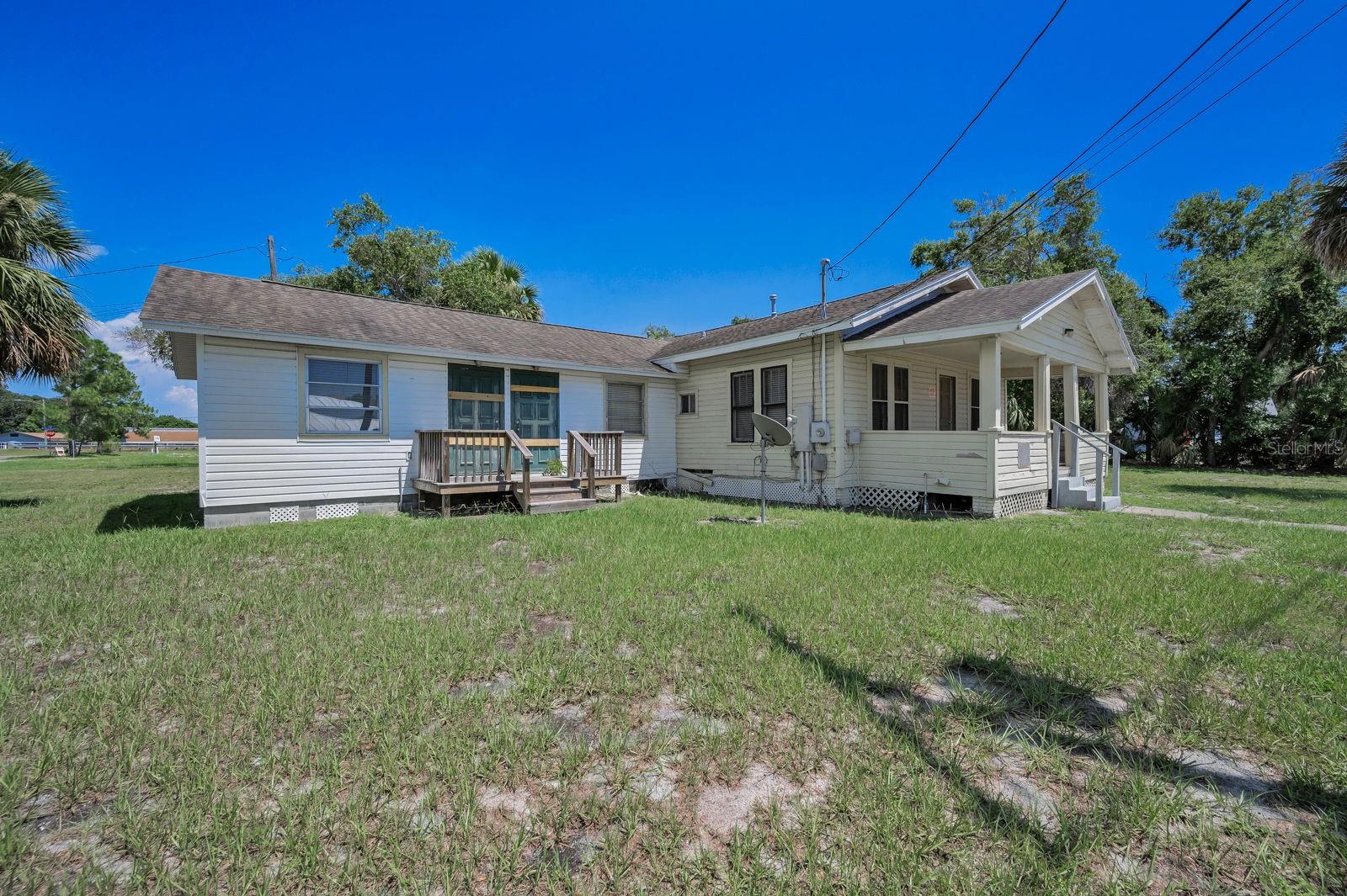 Image 4 of 37 For 1107 Garden Avenue