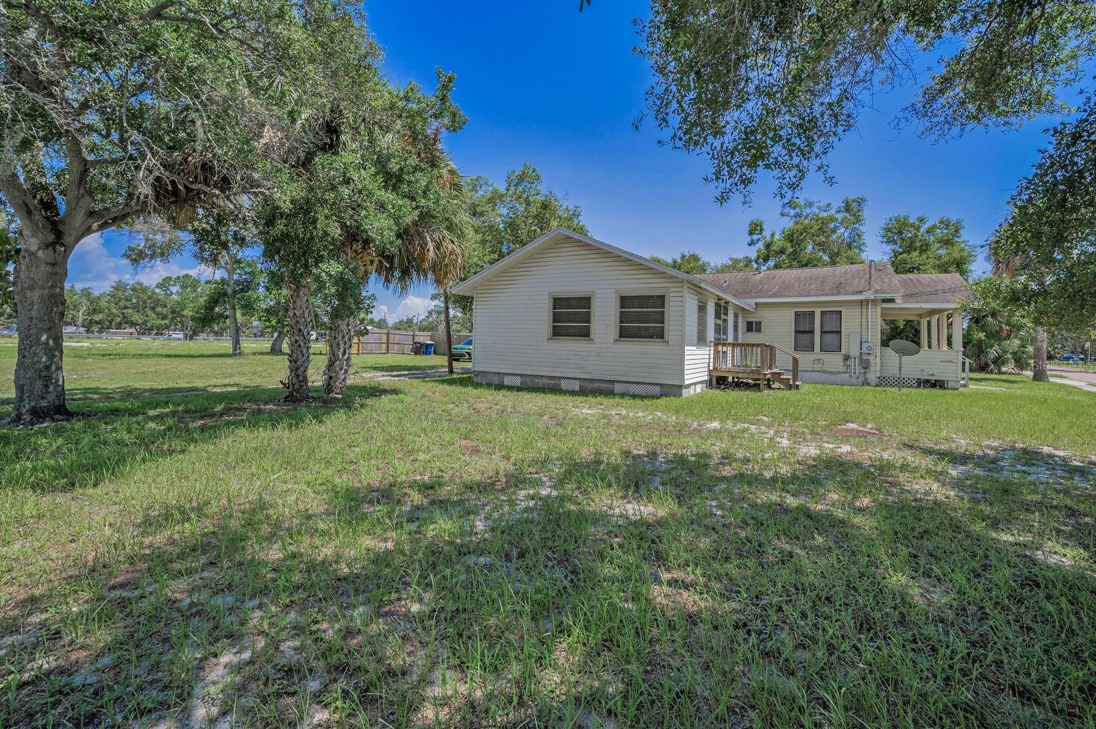 Image 6 of 37 For 1107 Garden Avenue