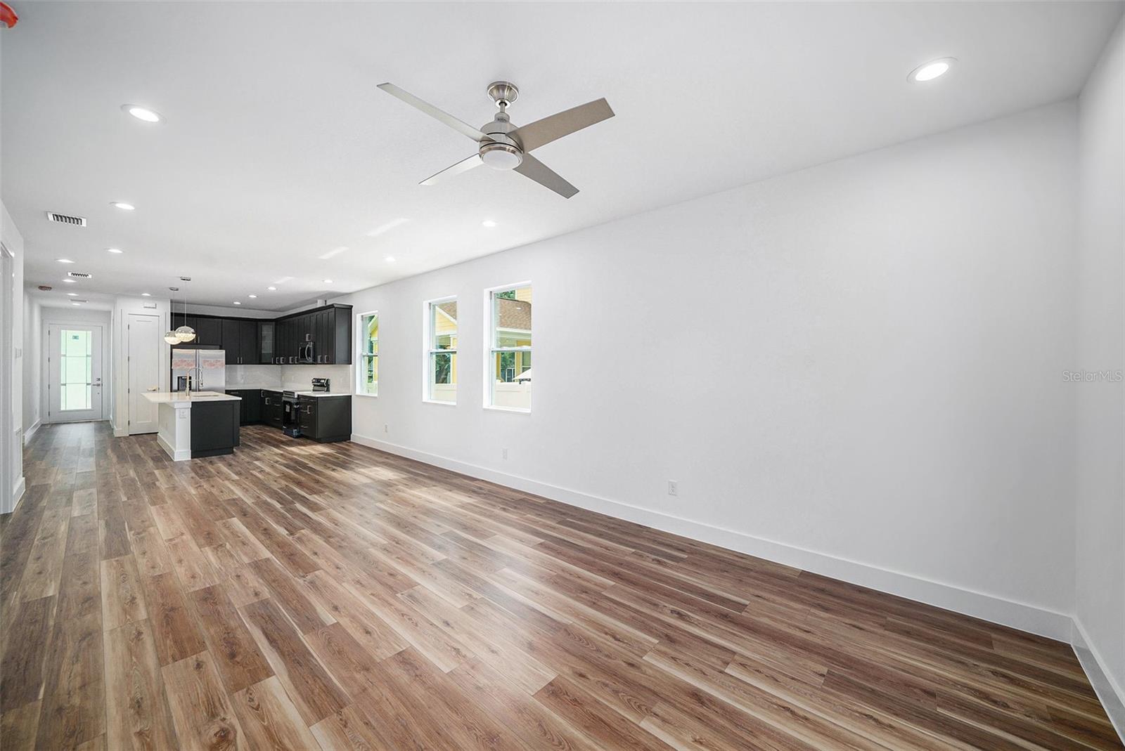 Image 10 of 31 For 1005 Crenshaw Street