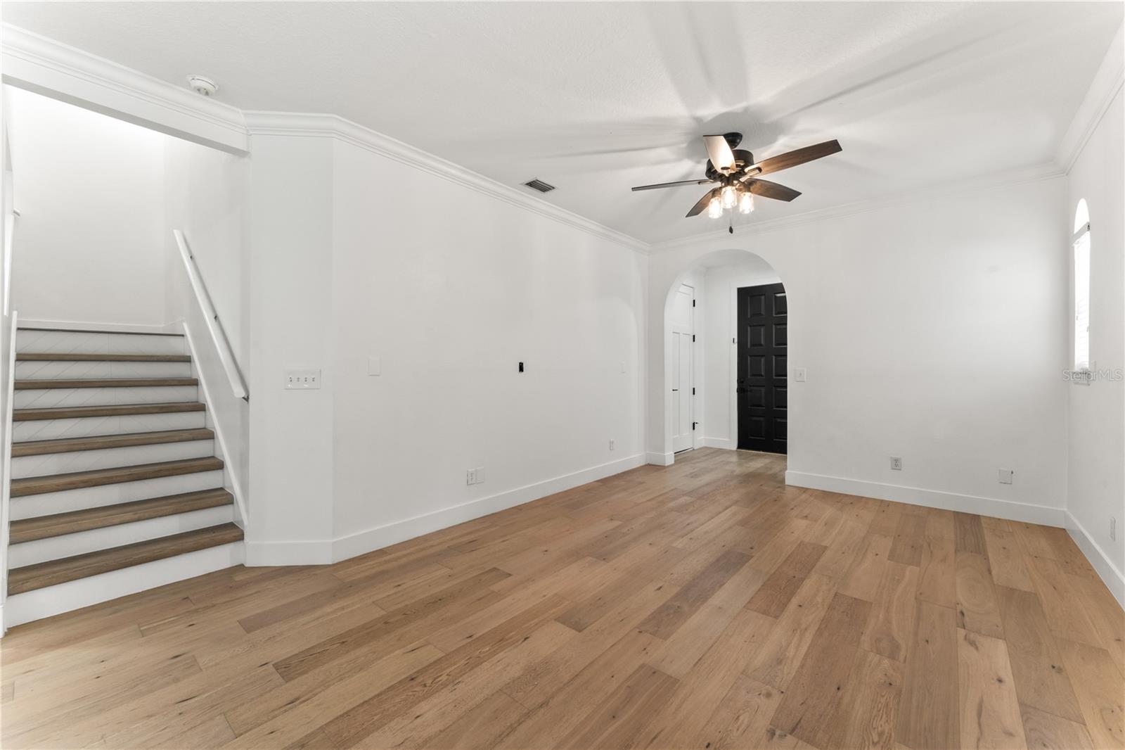 Image 12 of 34 For 407 Westland Avenue 4