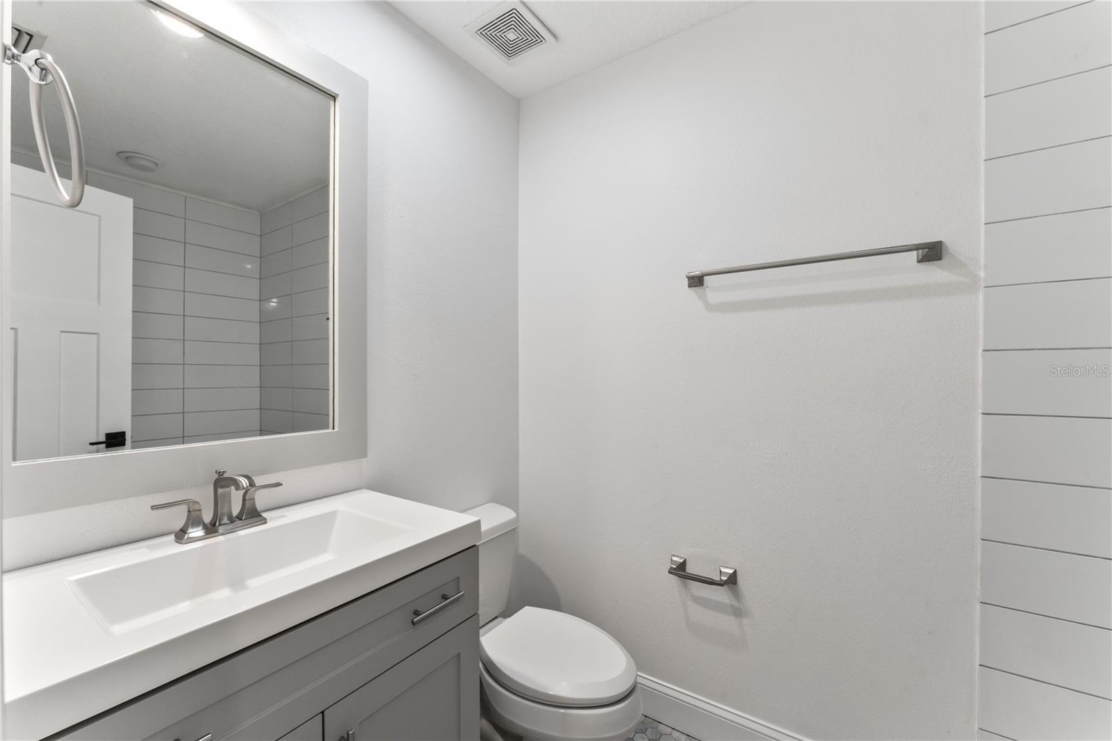 Image 20 of 34 For 407 Westland Avenue 4