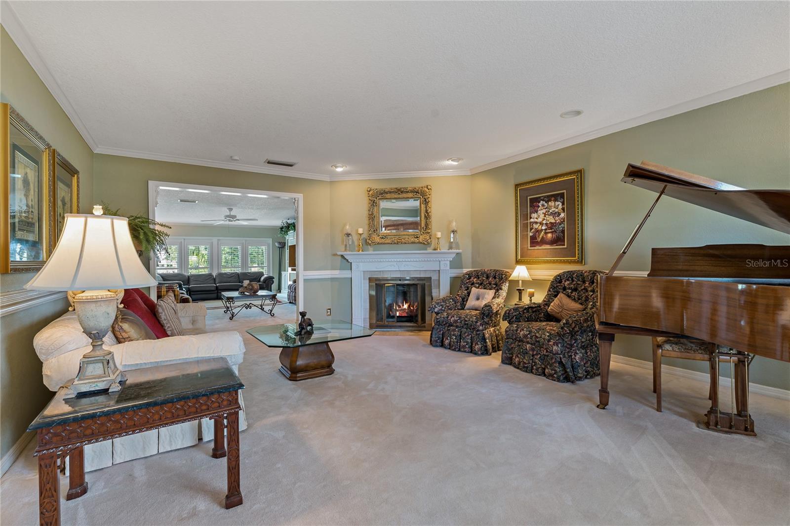 Listing photo id 9 for 2534 Heron Lane N