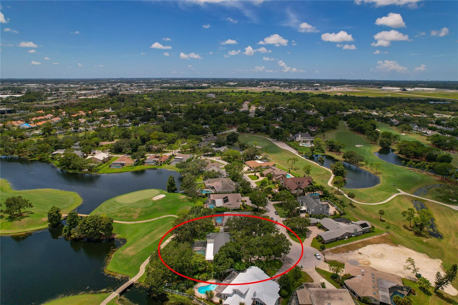 Listing photo id 52 for 2534 Heron Lane N