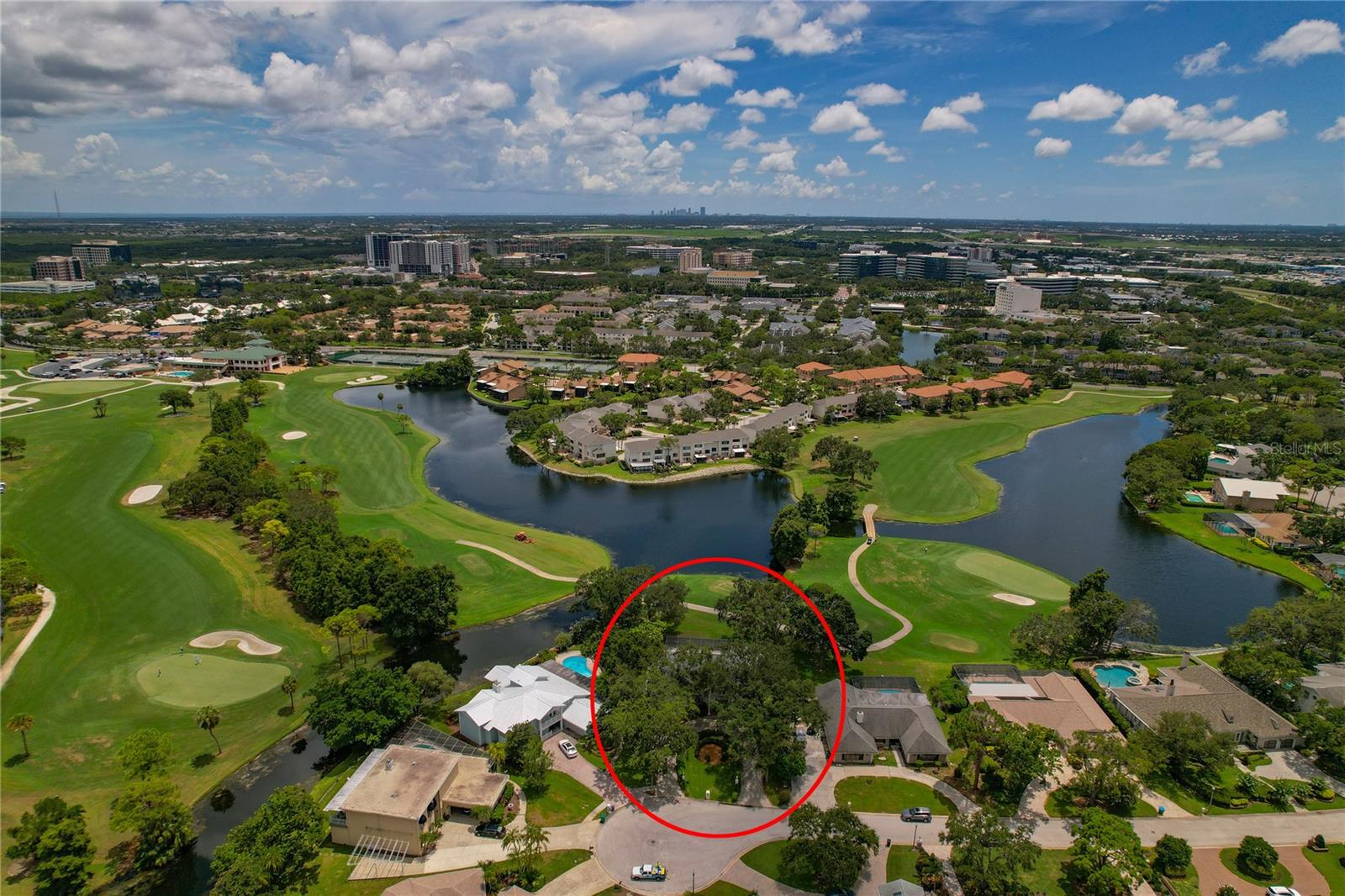 Listing photo id 53 for 2534 Heron Lane N