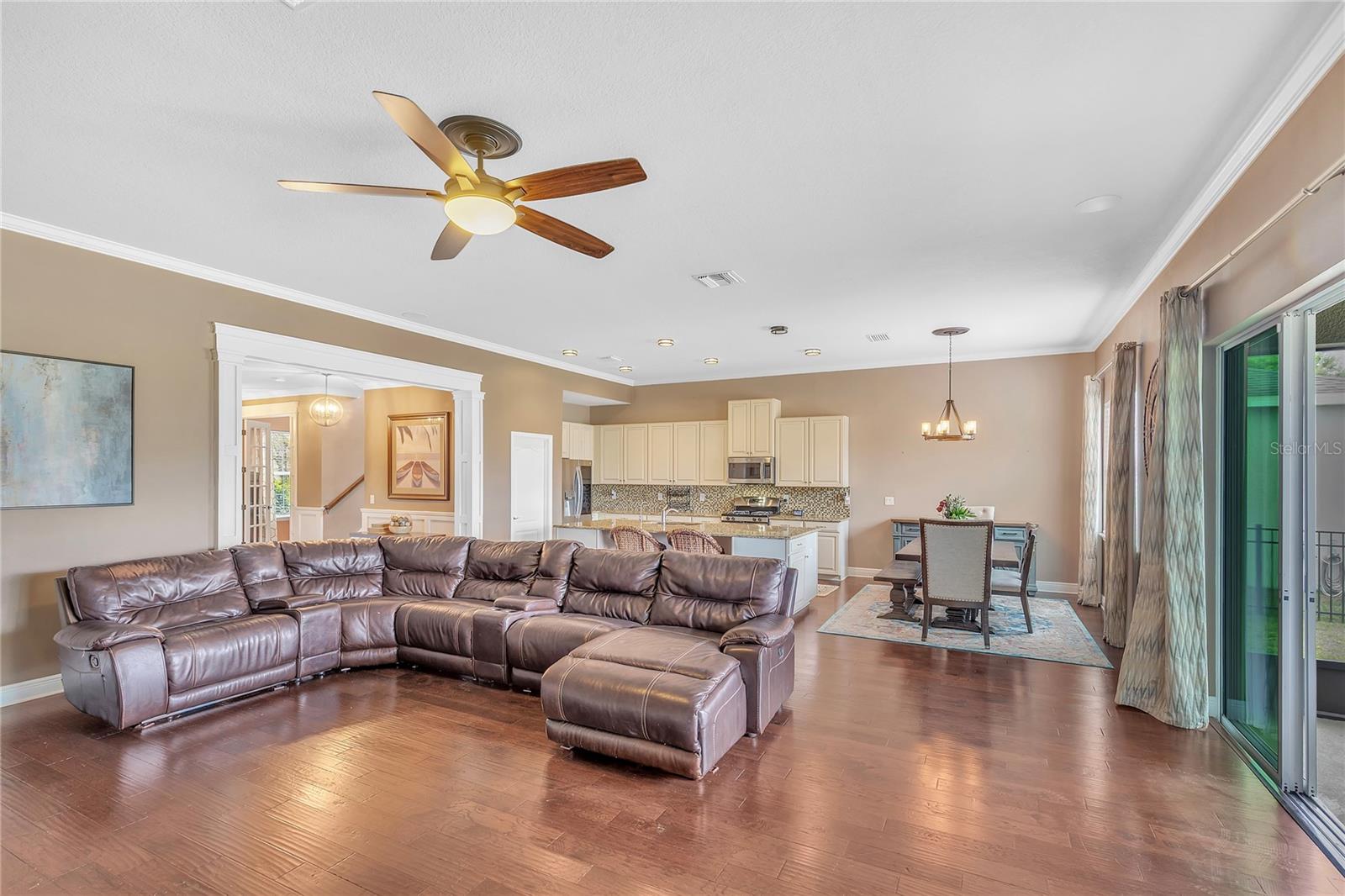 Image 17 of 69 For 11330 Lake Lucaya Drive