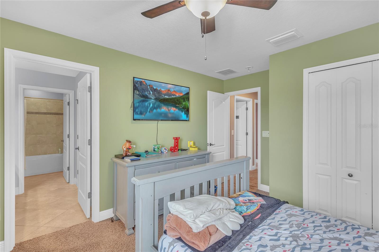 Image 35 of 69 For 11330 Lake Lucaya Drive