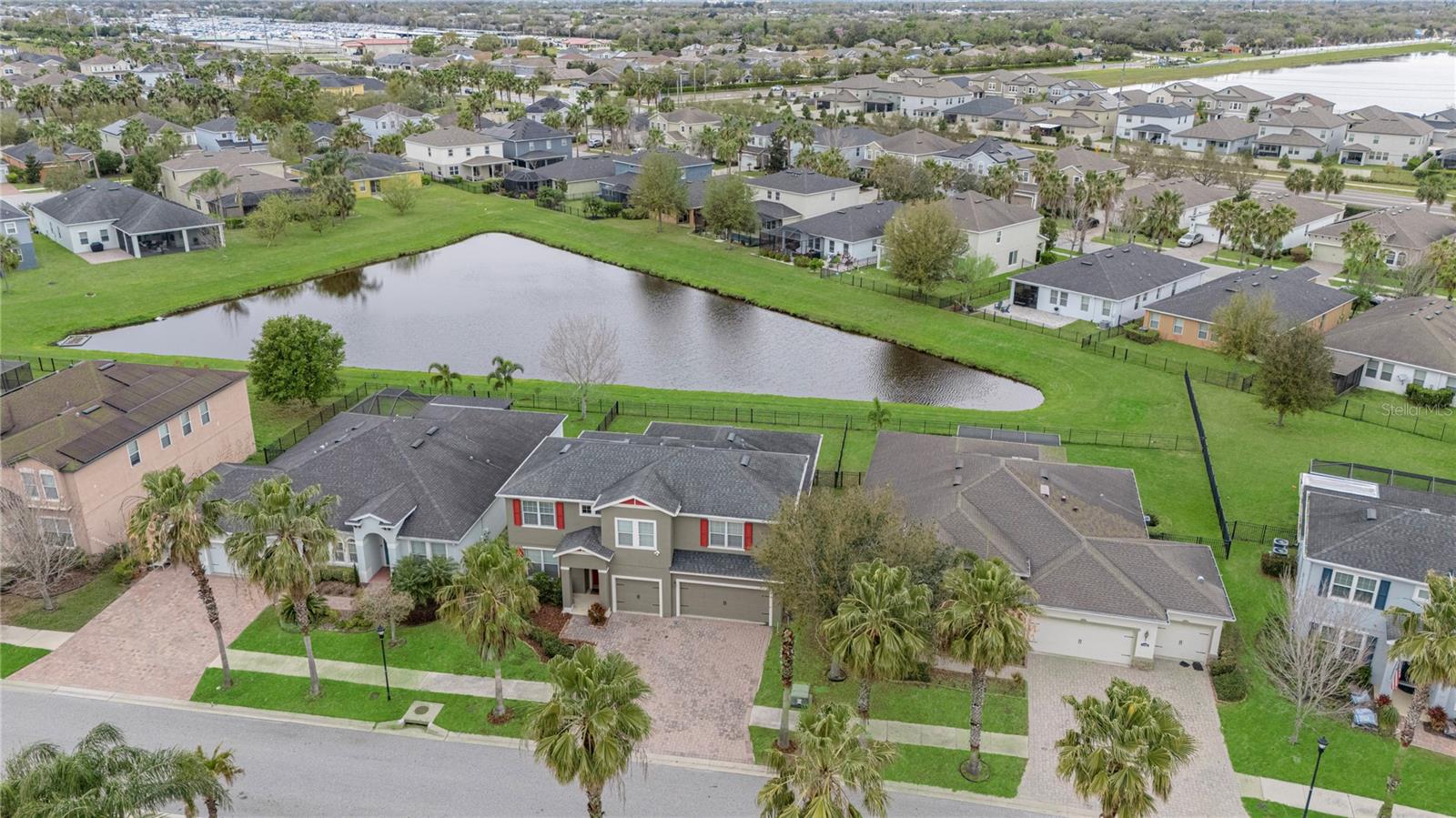 Image 7 of 69 For 11330 Lake Lucaya Drive