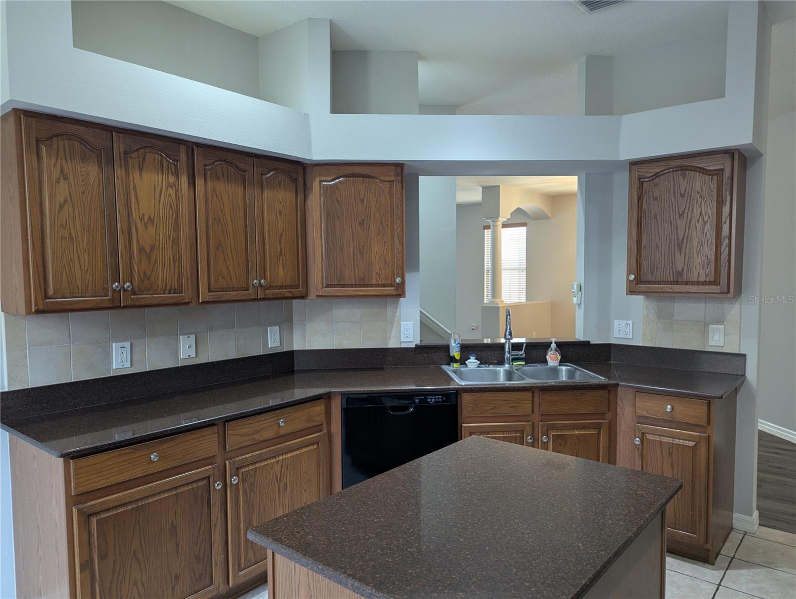 Image 6 of 23 For 9818 White Barn Way