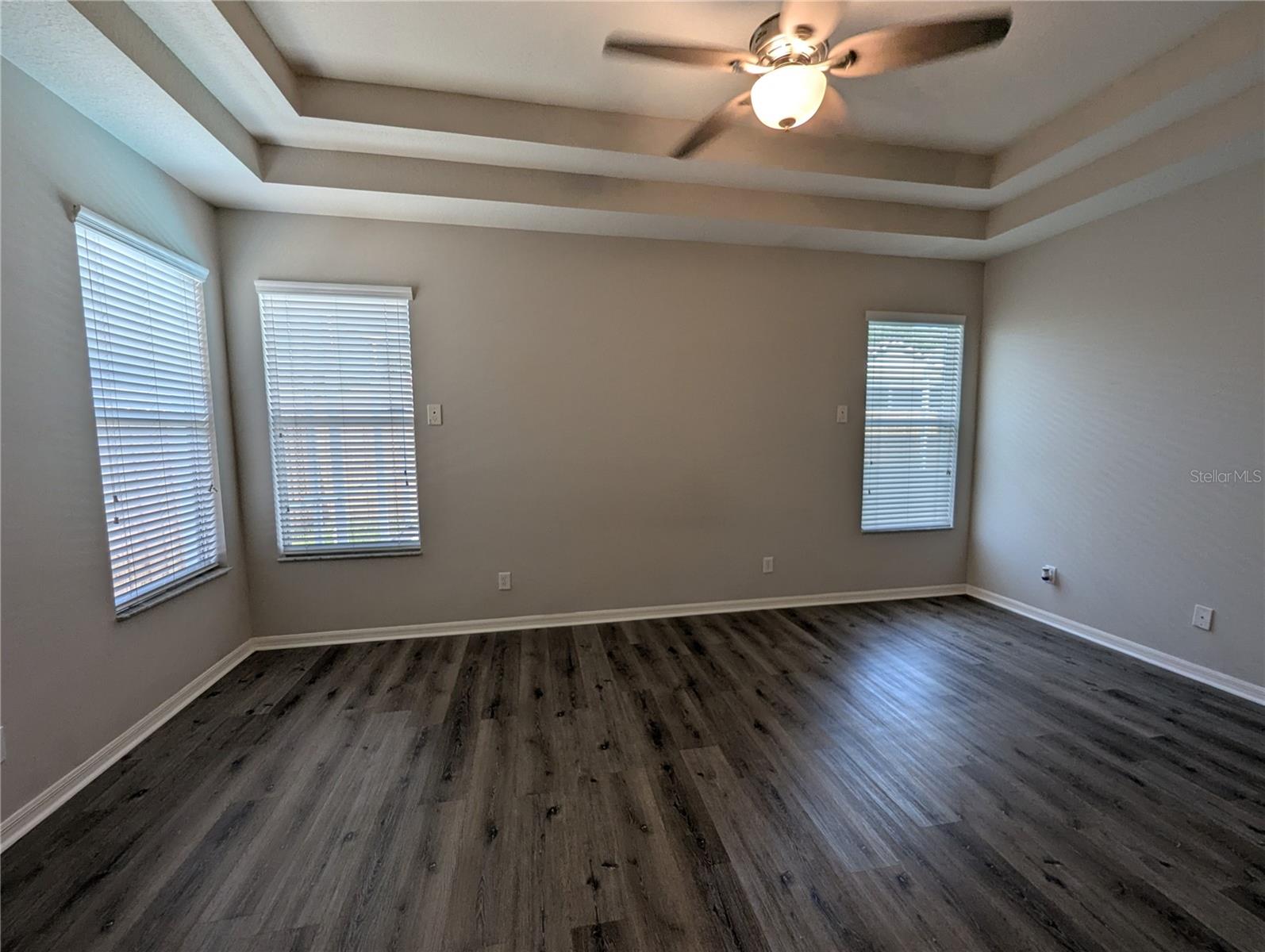 Image 9 of 23 For 9818 White Barn Way