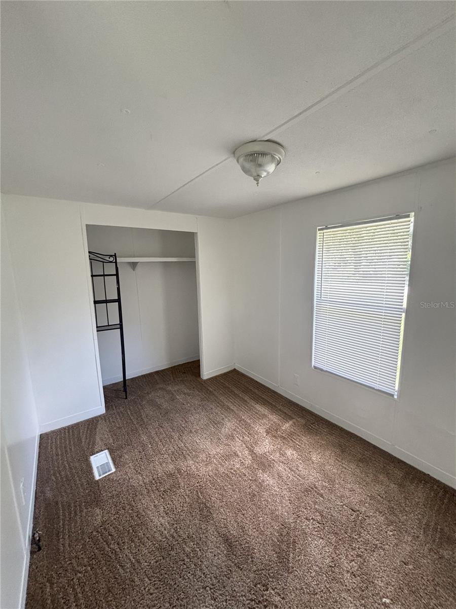 Image 14 of 16 For 38714 Calvin Avenue