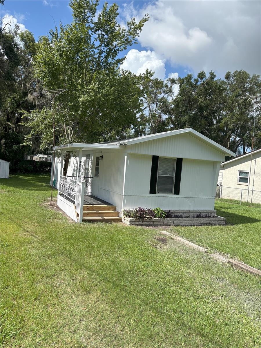 Image 3 of 16 For 38714 Calvin Avenue