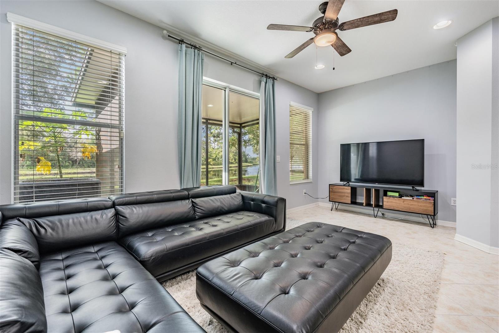 Image 13 of 41 For 6650 Holly Heath Drive