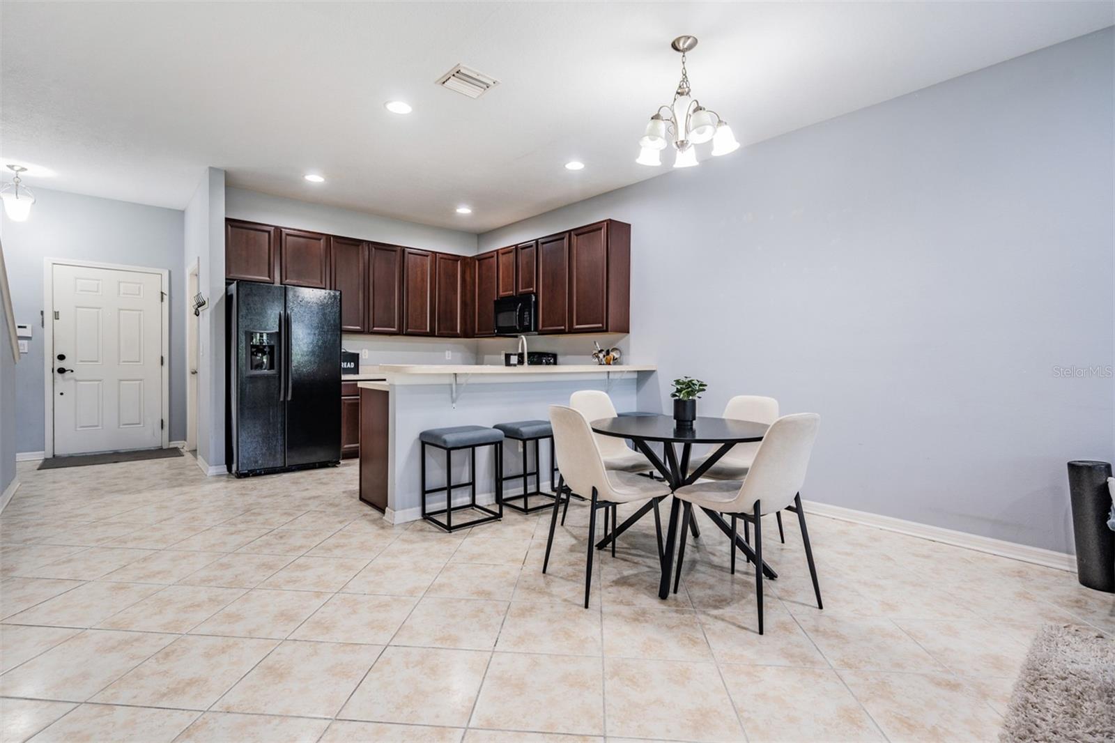 Image 16 of 41 For 6650 Holly Heath Drive