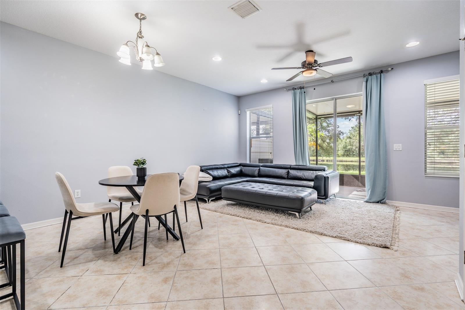 Image 18 of 41 For 6650 Holly Heath Drive