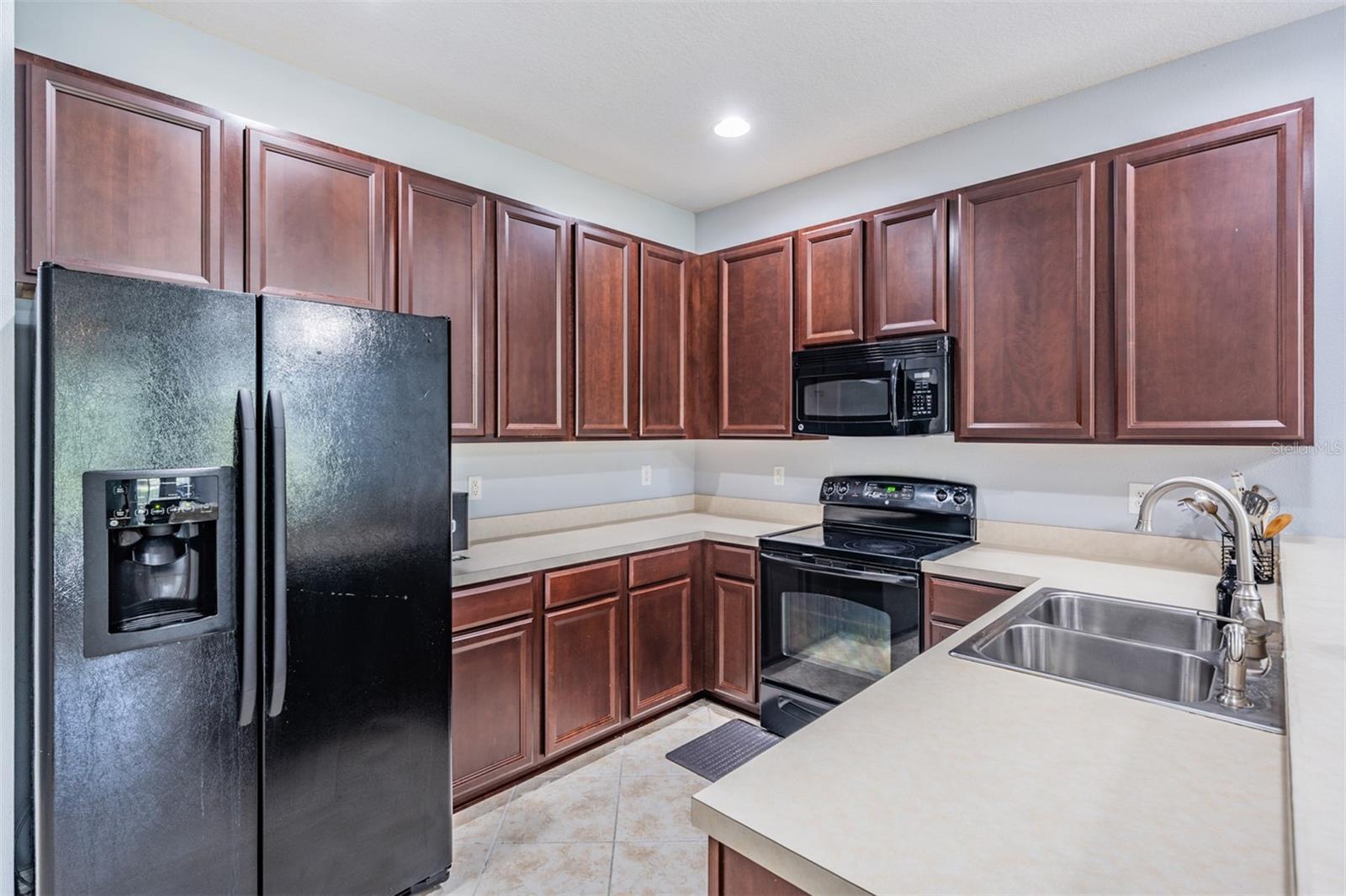 Image 20 of 41 For 6650 Holly Heath Drive