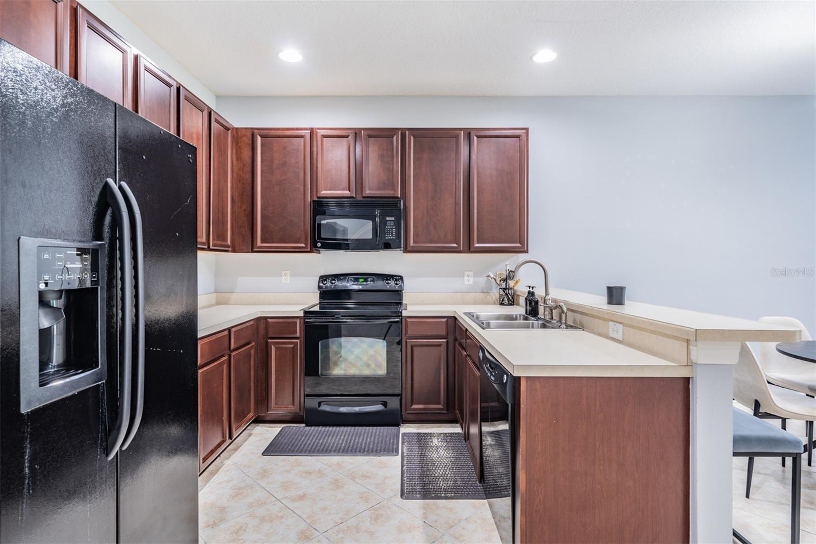 Image 22 of 41 For 6650 Holly Heath Drive