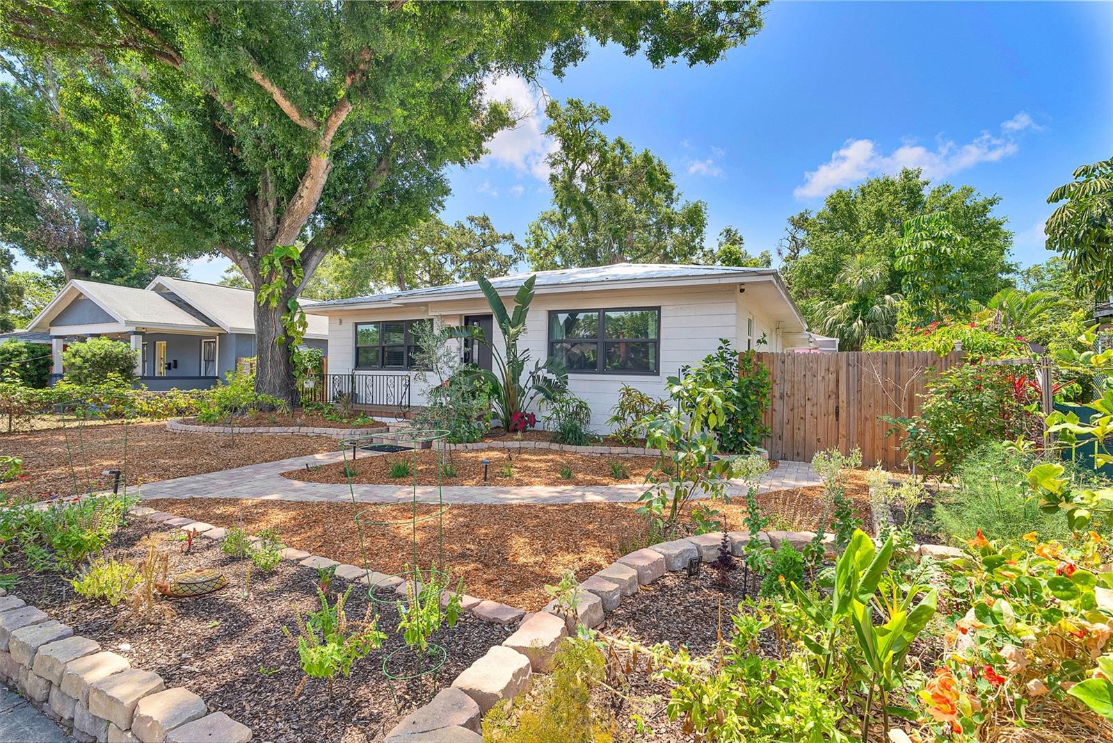 Details for 1926 Burlington Avenue N, ST PETERSBURG, FL 33713