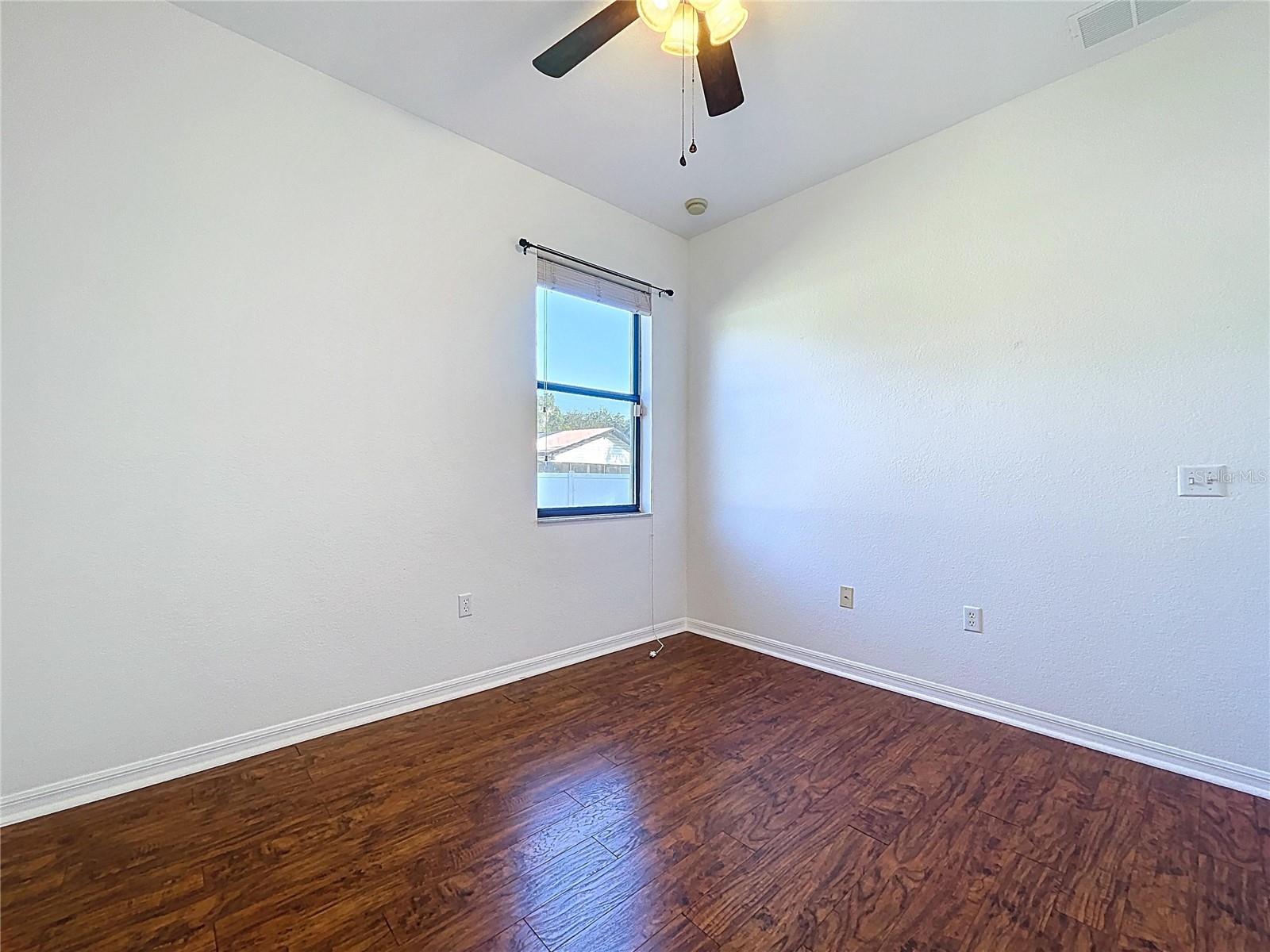 Image 21 of 41 For 4285 Meadowood Drive