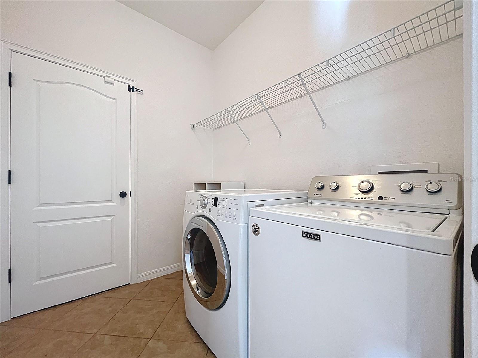 Image 27 of 41 For 4285 Meadowood Drive