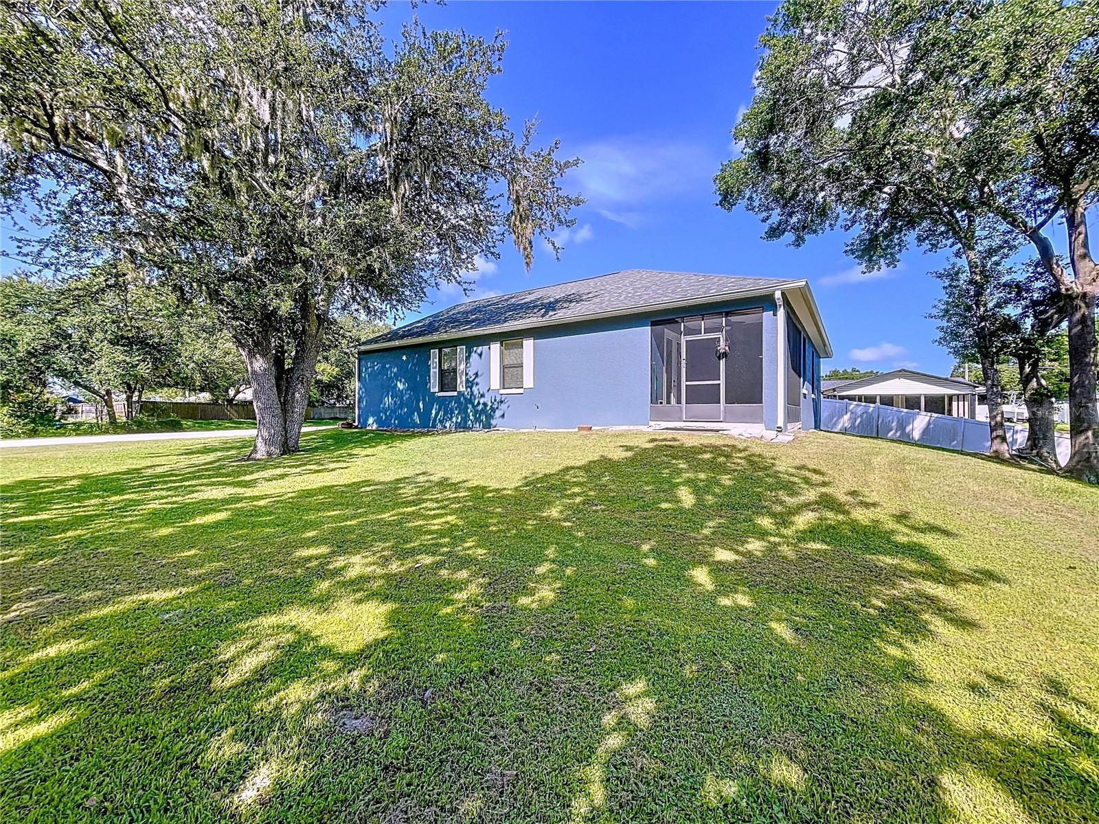 Image 31 of 41 For 4285 Meadowood Drive
