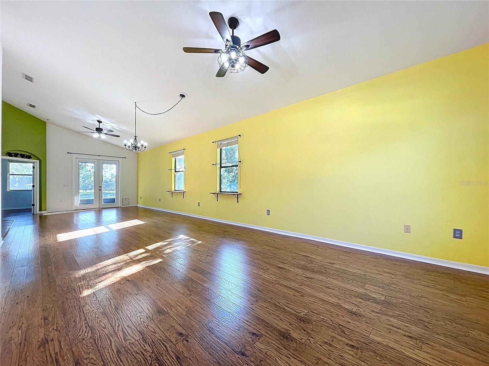 Image 36 of 41 For 4285 Meadowood Drive