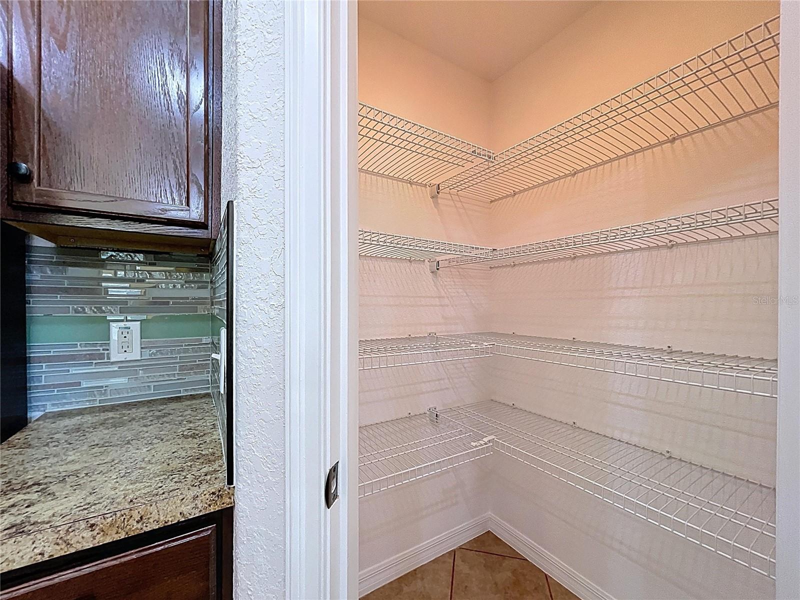 Image 6 of 41 For 4285 Meadowood Drive