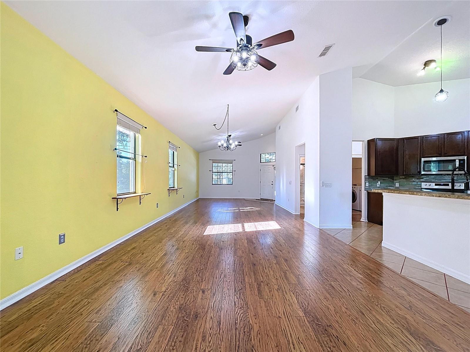 Image 8 of 41 For 4285 Meadowood Drive