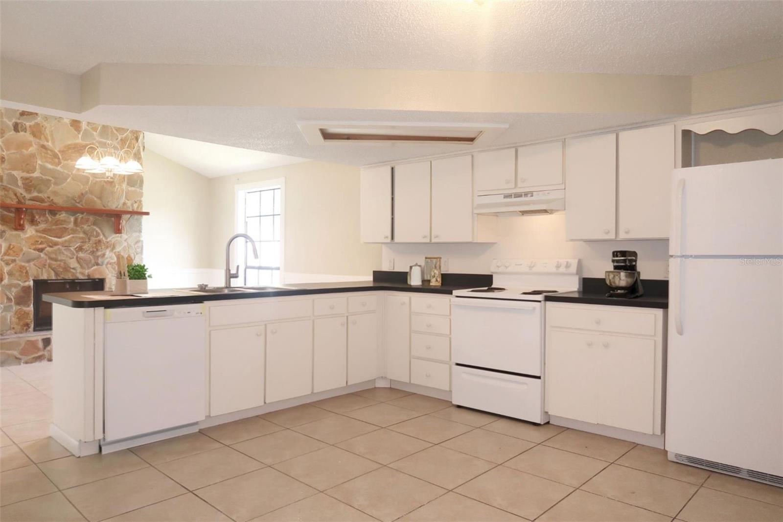 Image 3 of 20 For 5022 5th Street