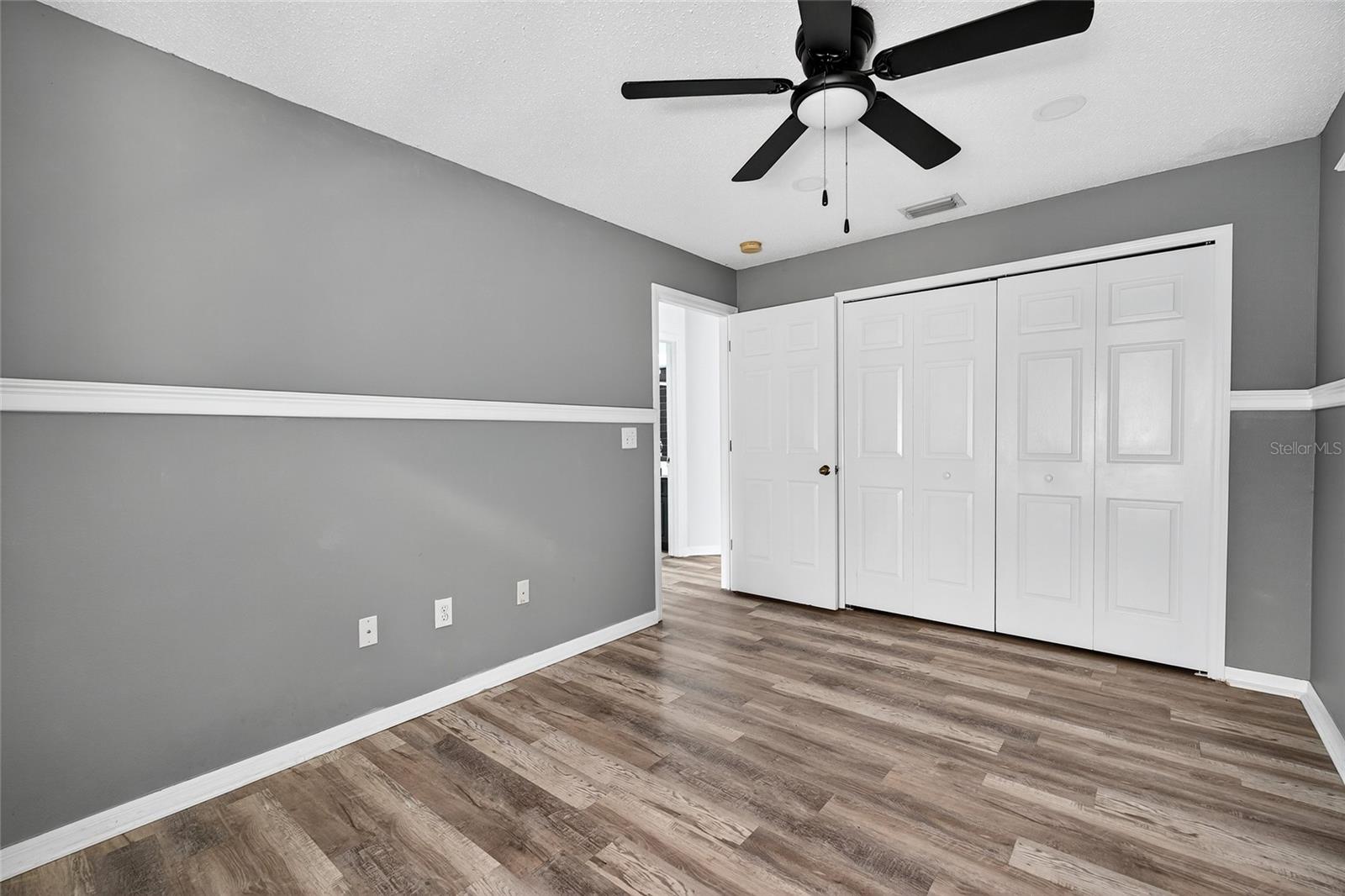 Image 15 of 28 For 6628 Summer Haven Drive