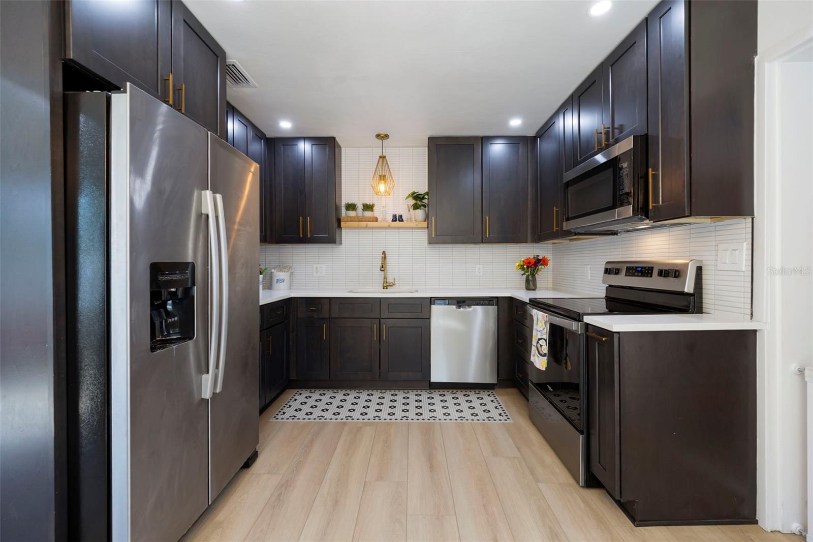 Image 12 of 56 For 2351 4th Avenue S
