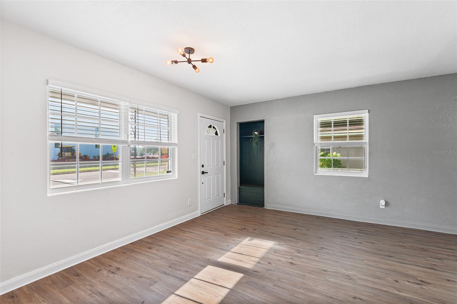 Image 10 of 35 For 3609 Cleveland Heights Boulevard