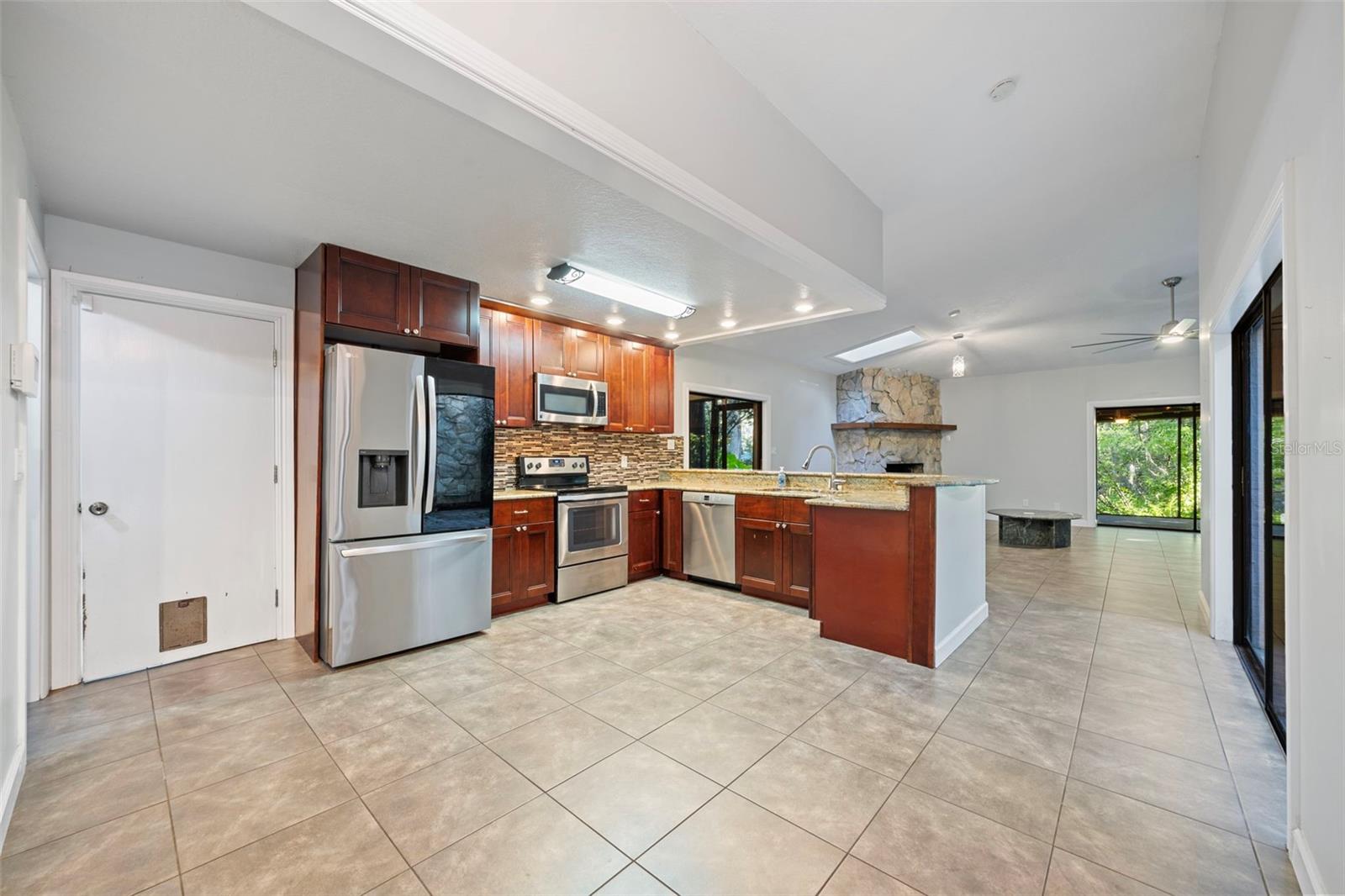 Image 12 of 54 For 5803 Myrtle Lane