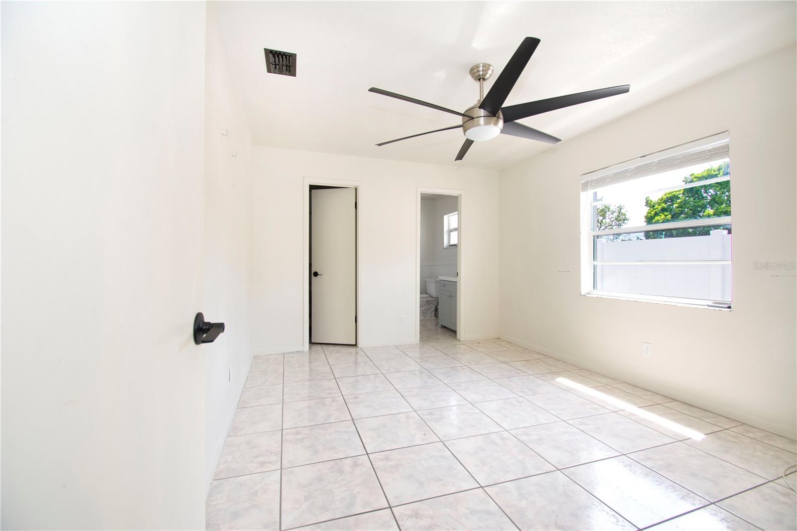 Image 18 of 25 For 2914 Frierson Avenue C