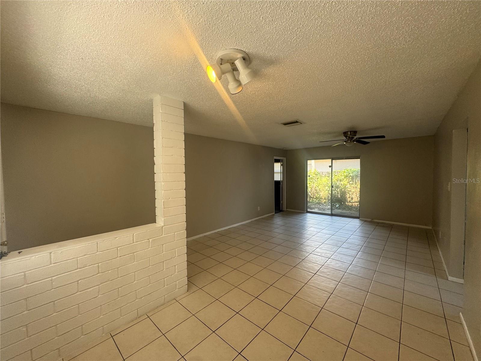Image 4 of 18 For 3625 141st Avenue A