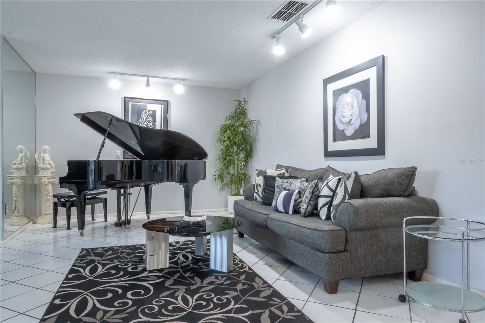 Image 5 of 15 For 5970 80th Street North  206