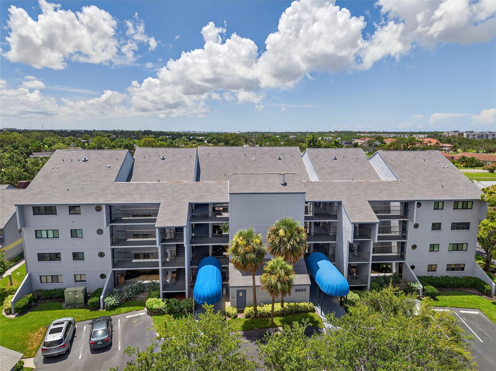 Image 3 of 51 For 9200 Park Boulevard 205