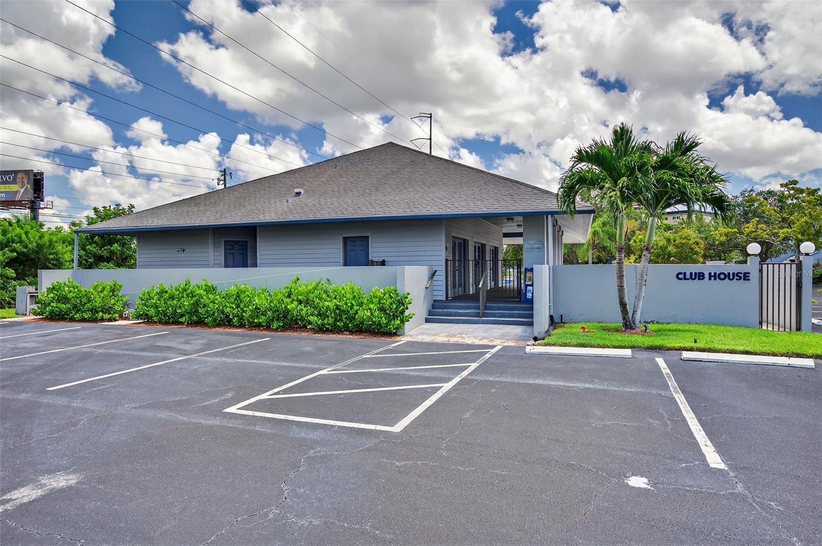 Image 36 of 51 For 9200 Park Boulevard 205