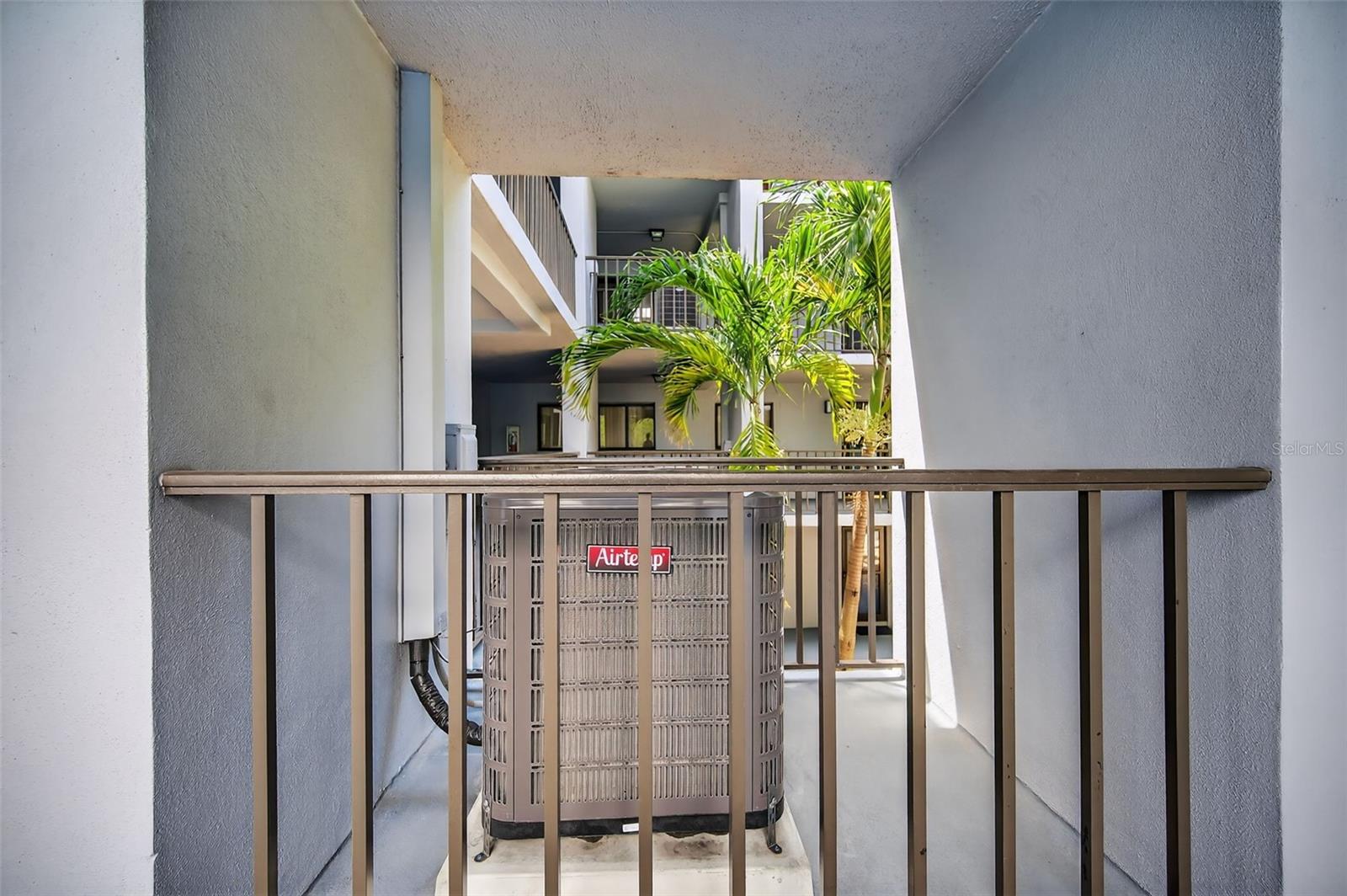 Image 39 of 51 For 9200 Park Boulevard 205