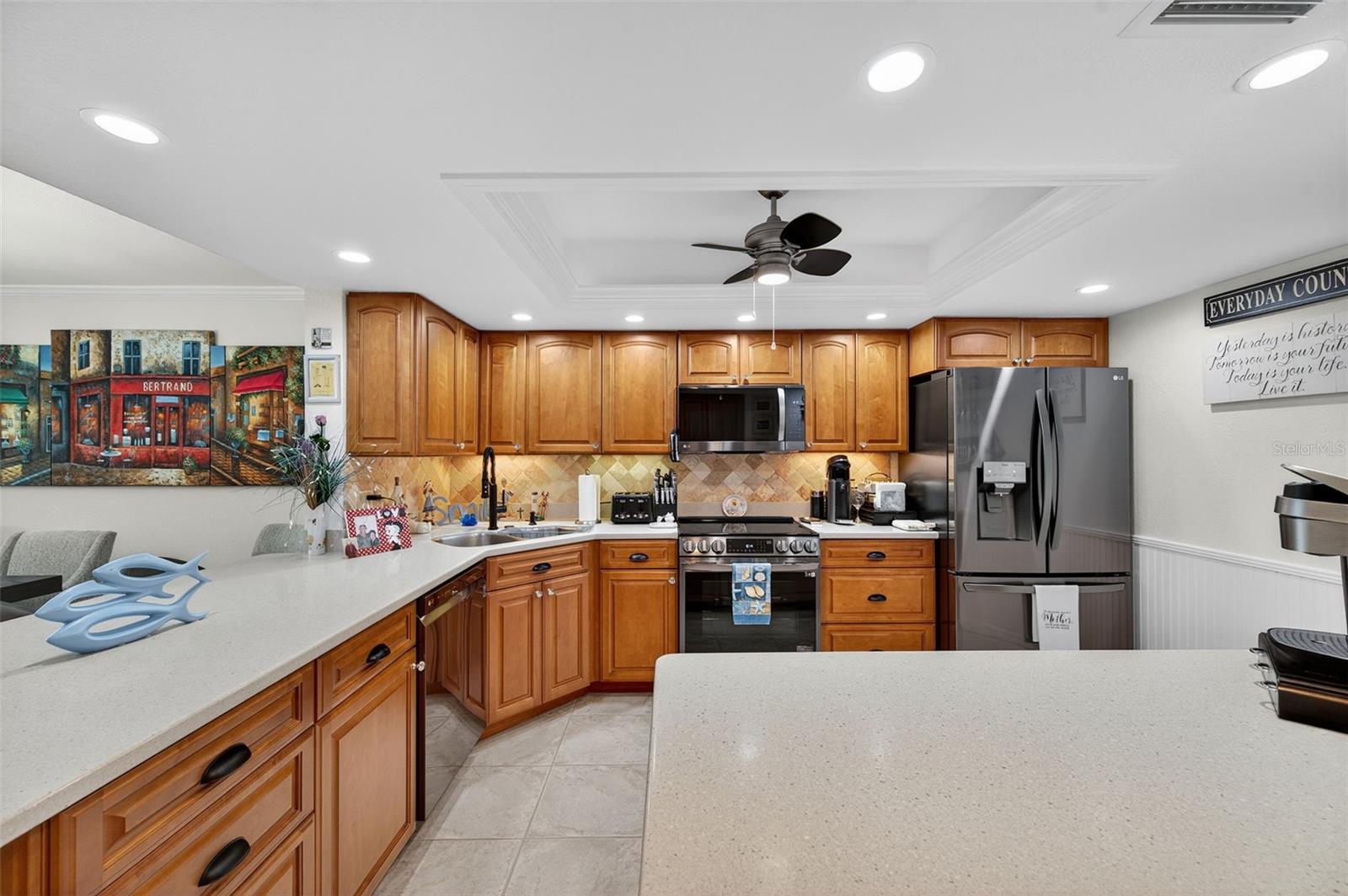 Image 41 of 51 For 9200 Park Boulevard 205