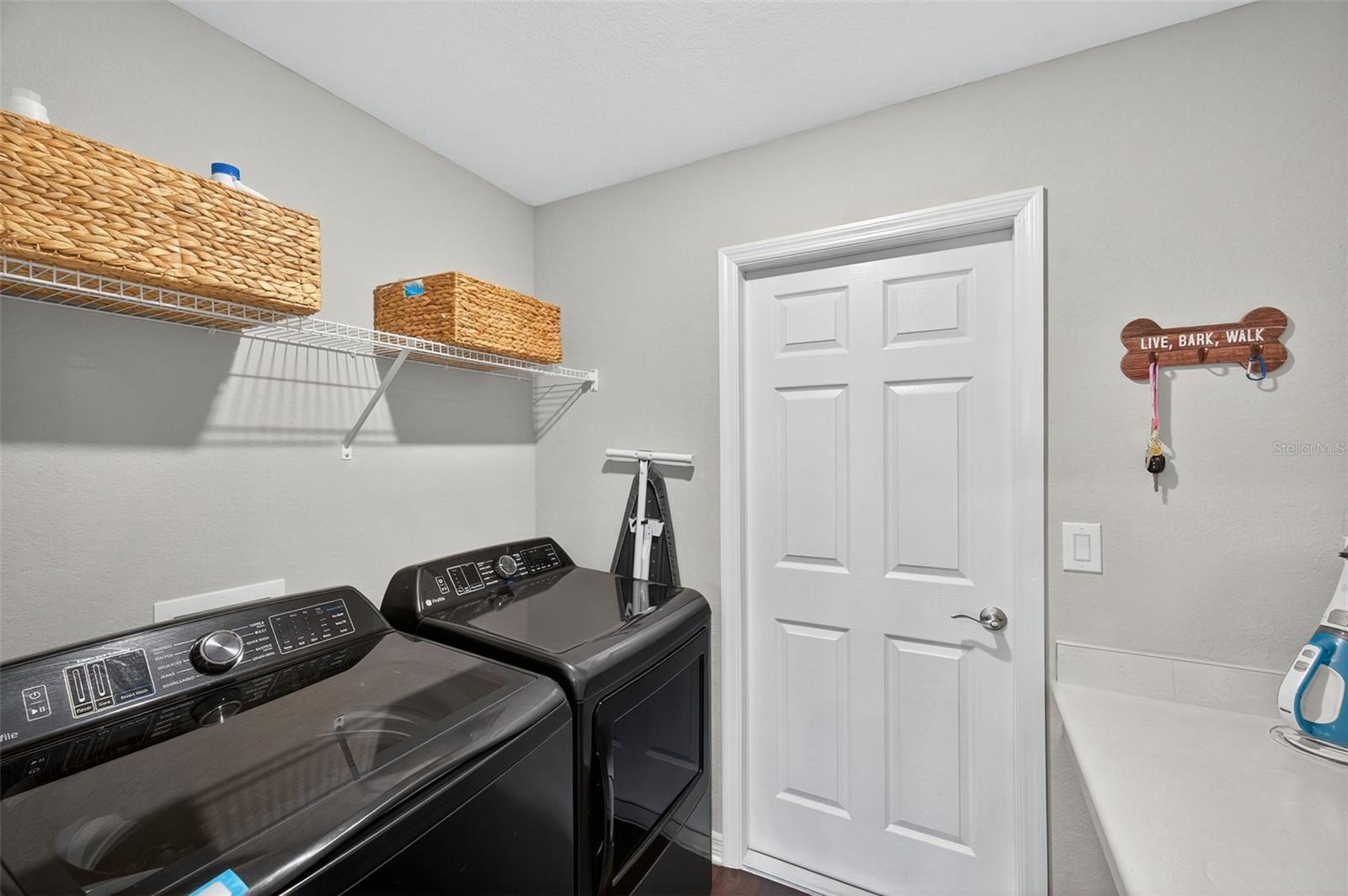 Image 16 of 55 For 12350 Terrace Bluff Street