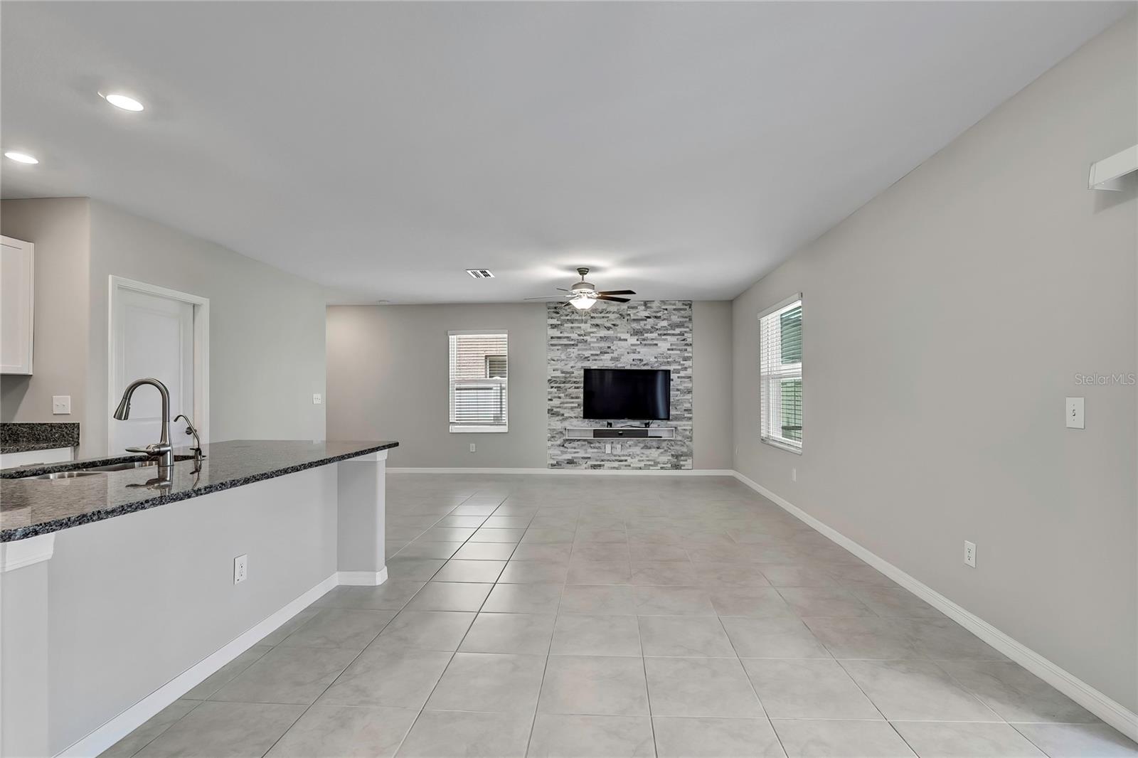 Image 12 of 53 For 17901 Cloudless Bliss Drive