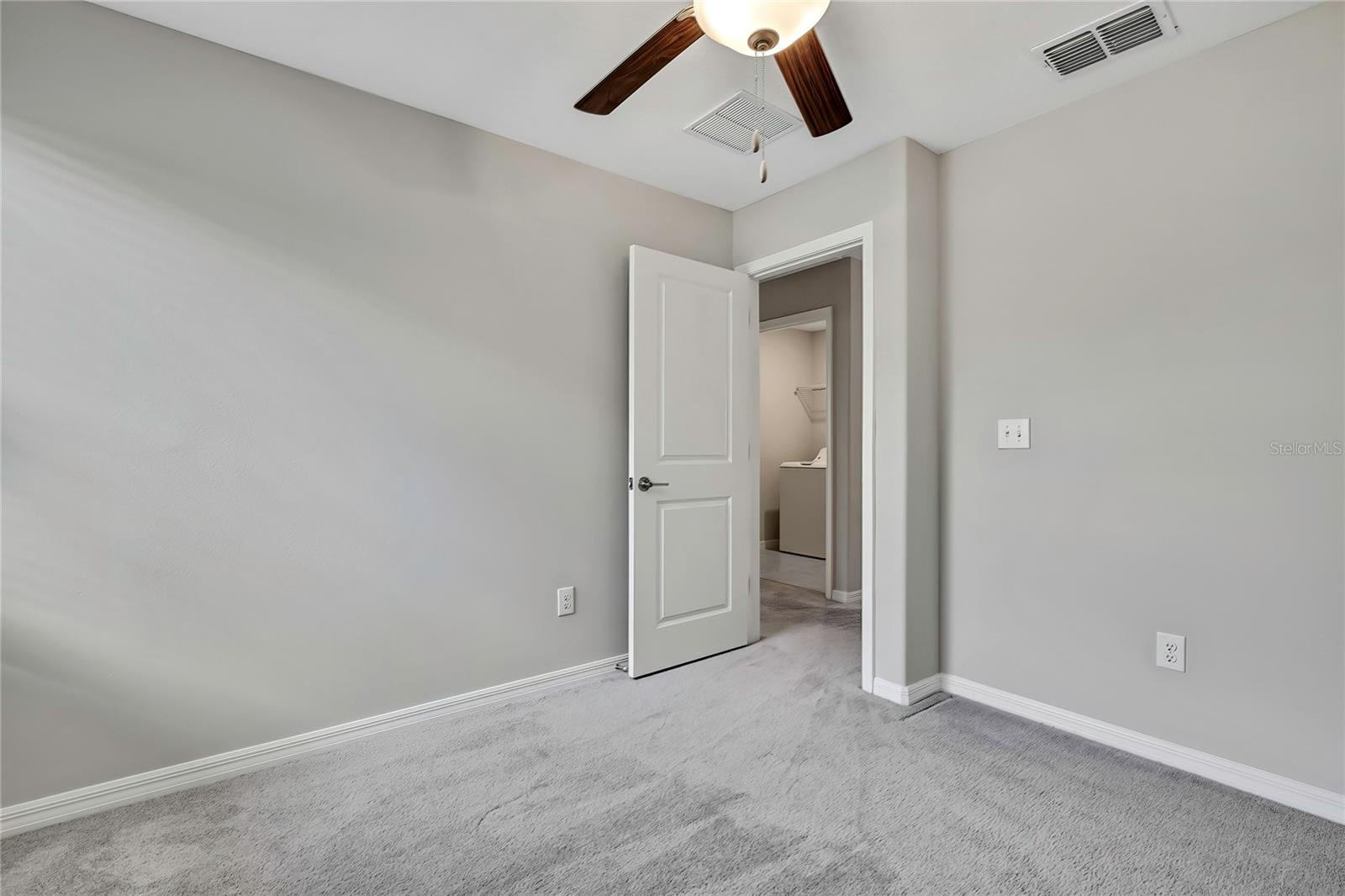Image 33 of 53 For 17901 Cloudless Bliss Drive