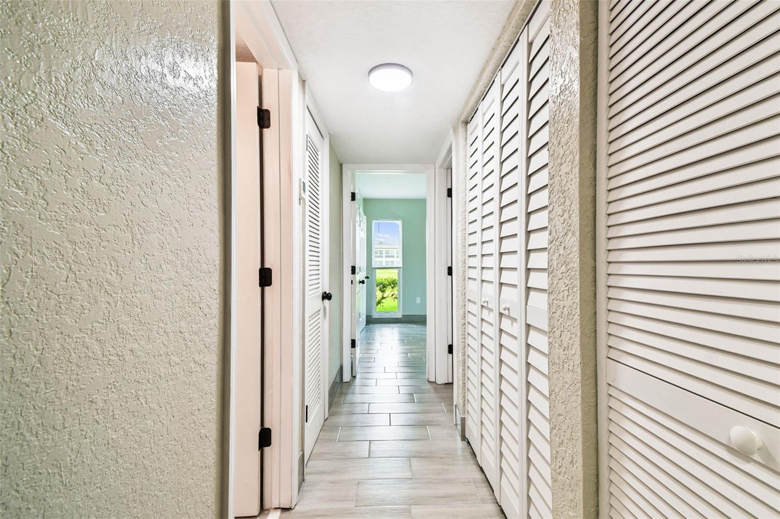 Image 21 of 82 For 4726 Marine Parkway 103