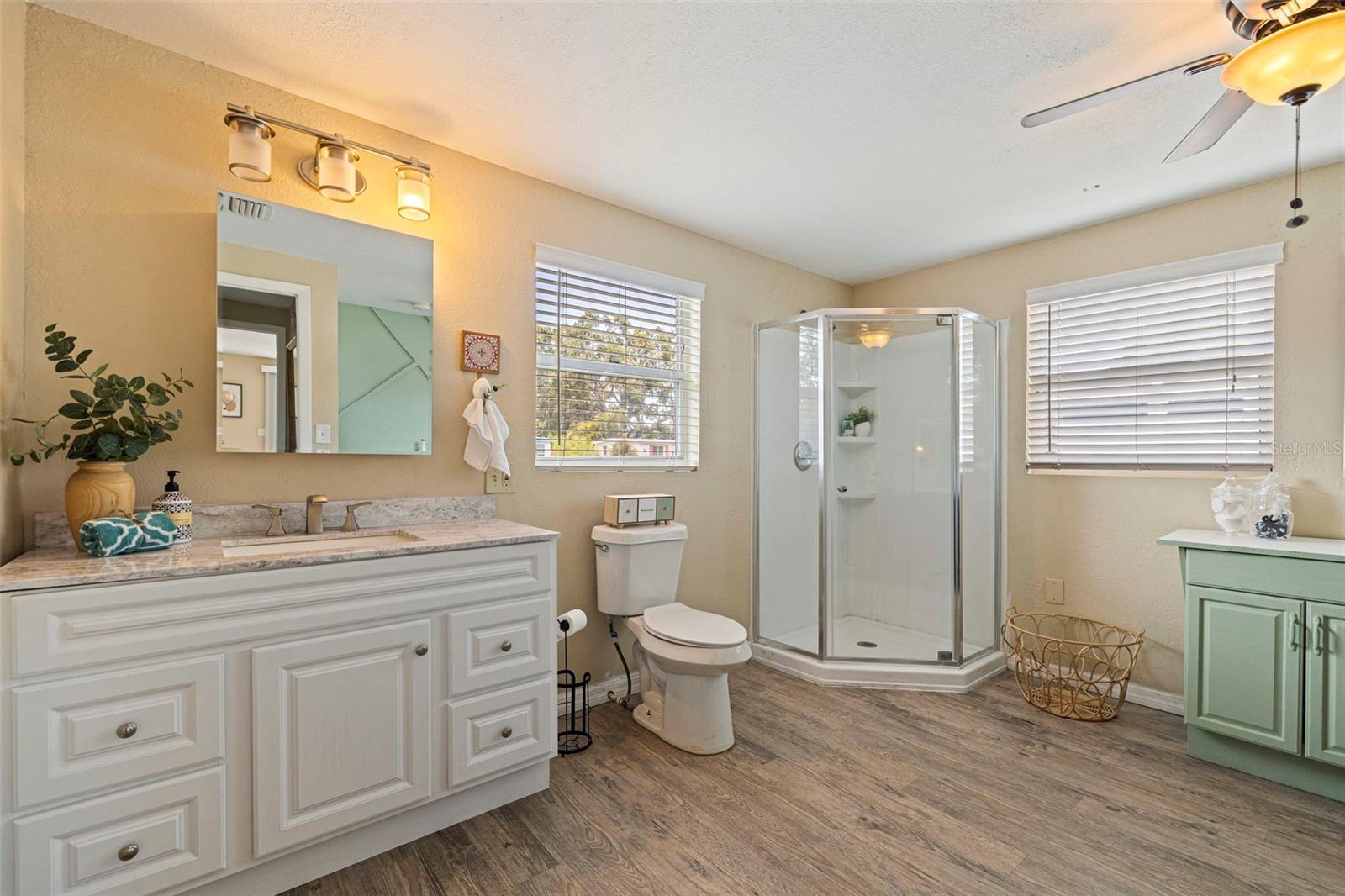 Image 14 of 38 For 9297 84th Street