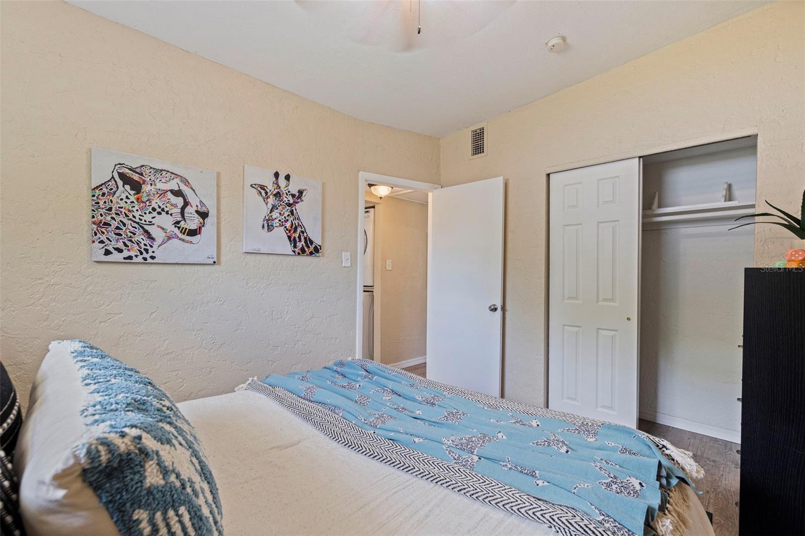 Image 18 of 38 For 9297 84th Street