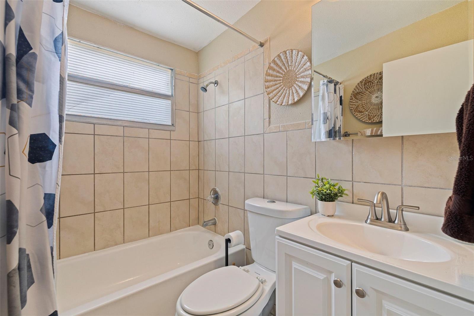 Image 20 of 38 For 9297 84th Street