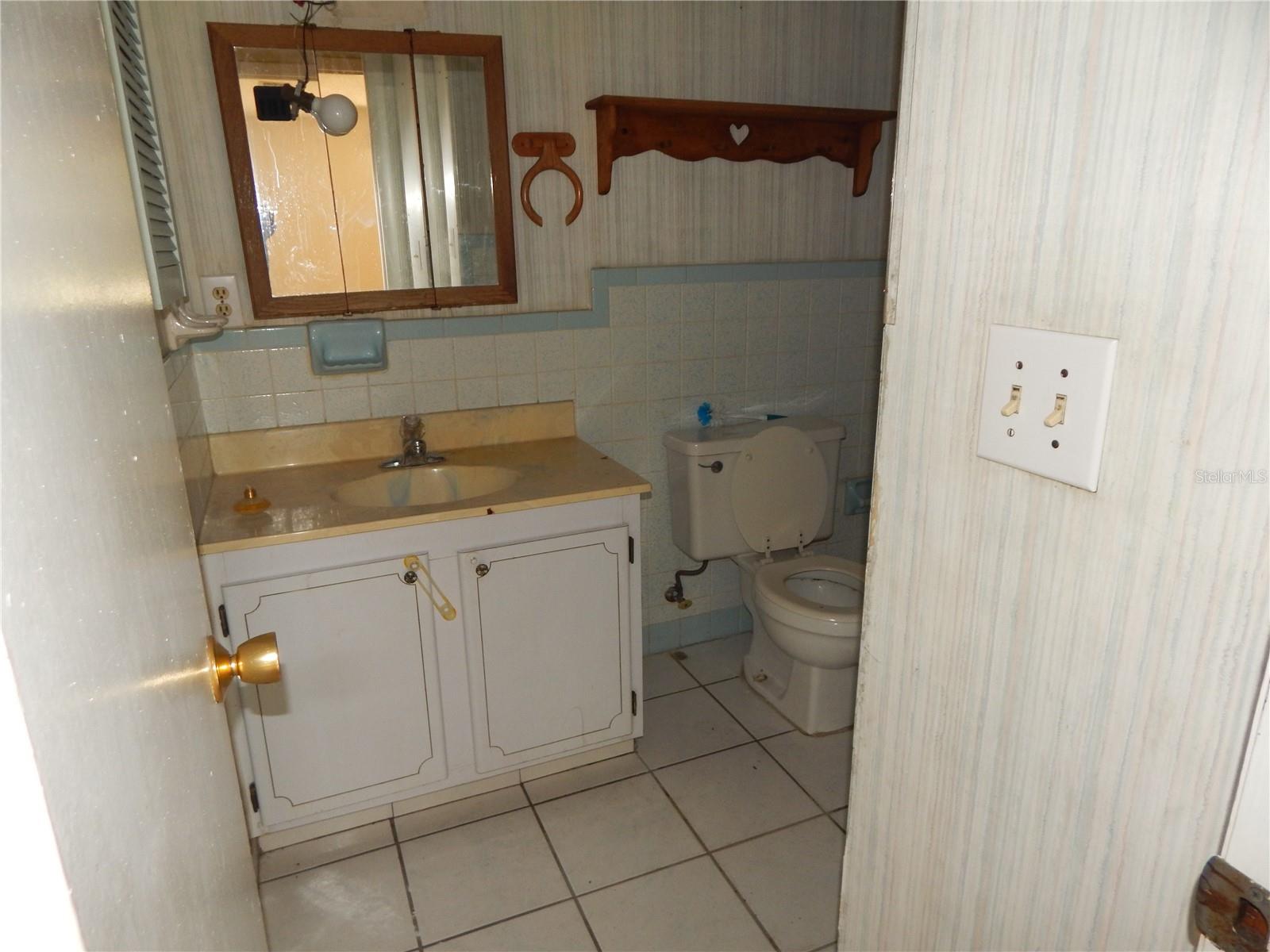 Listing photo id 11 for 12147 Scott Drive
