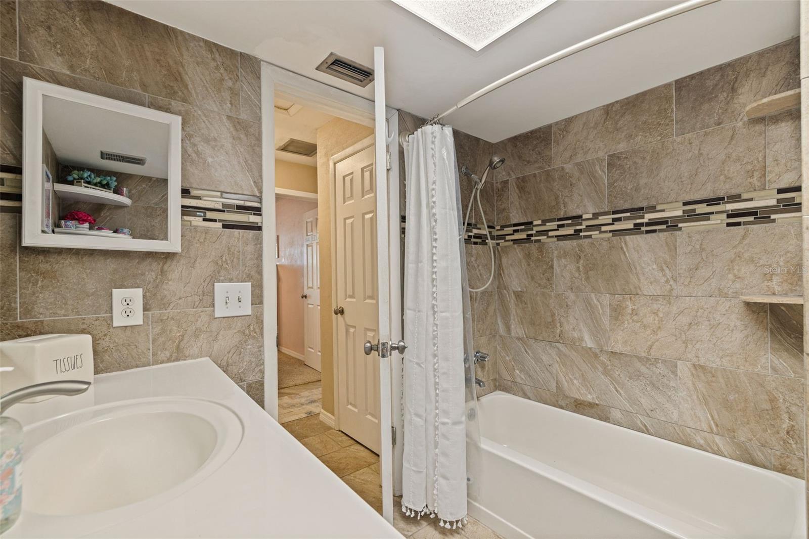 Image 27 of 38 For 865 48th Avenue N